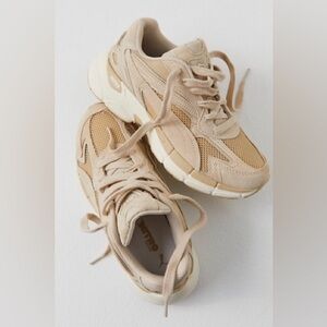 Puma Teveris NITRO Sneaker - size 8.5